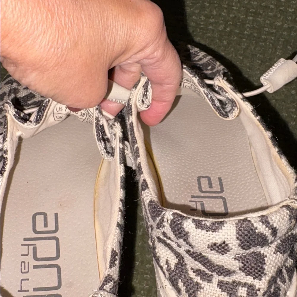 HEY DUDE Cheetah Wendy Luxe Leo SIZE 7